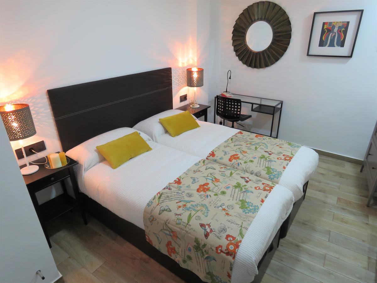Living Sevilla Apartments Hercules ภายนอก รูปภาพ
