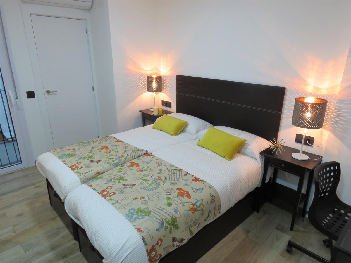 Living Sevilla Apartments Hercules ภายนอก รูปภาพ