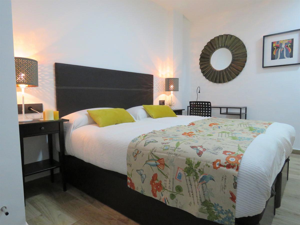 Living Sevilla Apartments Hercules ภายนอก รูปภาพ