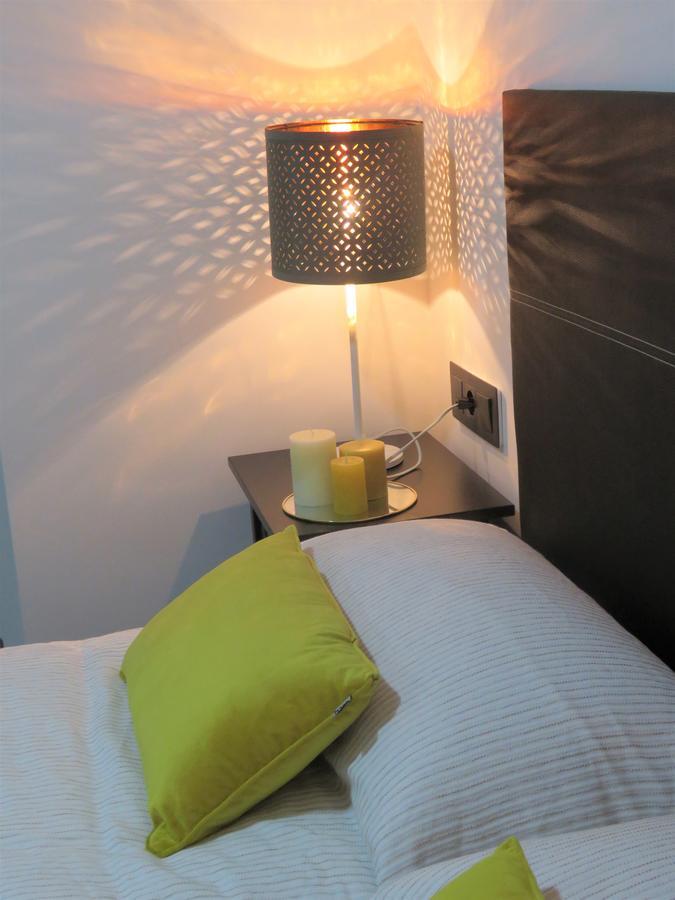 Living Sevilla Apartments Hercules ภายนอก รูปภาพ